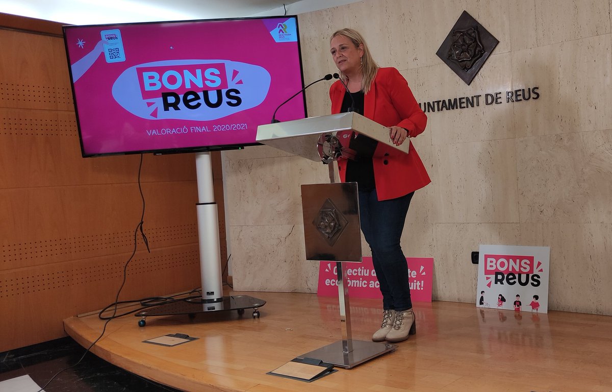 cambrareus's tweet photo. 👉Avui participem de la culminació d'una història d'èxit, la dels #BonsReus, en la rdp de balanç de la campanya amb la regidora @montsecaelles de @ReusPromocio
👍L'impacte econòmic directe ha superat els 5 mions d'euros. Amb això ja està tot dit. #BonsComerç #ReactivemReus https://t.co/YIr8S4TkRf