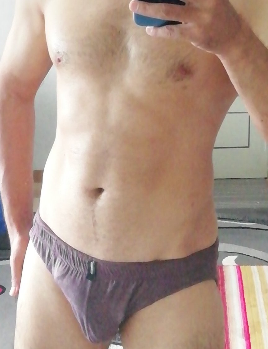 Hyperxx82814022's tweet photo. Yg lagi cari partner area pekanbaru bisa langsung follow dan dm privasi dijamin aman
About me : putih, bersih, wangi, tinggi 170cm,, kuat bisa bnyak samapi 8x ronde.
 Noted : im straight
#pasutripku
#gigolopekanbaru
#tantepku
#3somepku
#tantemesumpku
#gigolopku 
#brondongpku https://t.co/BgWkaYtWO9