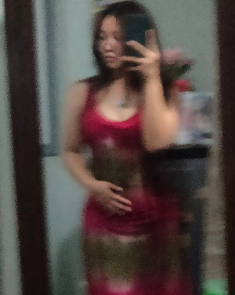EljieFailma's tweet photo. LADY IN RED ❤️ https://t.co/PiL78RvR5A