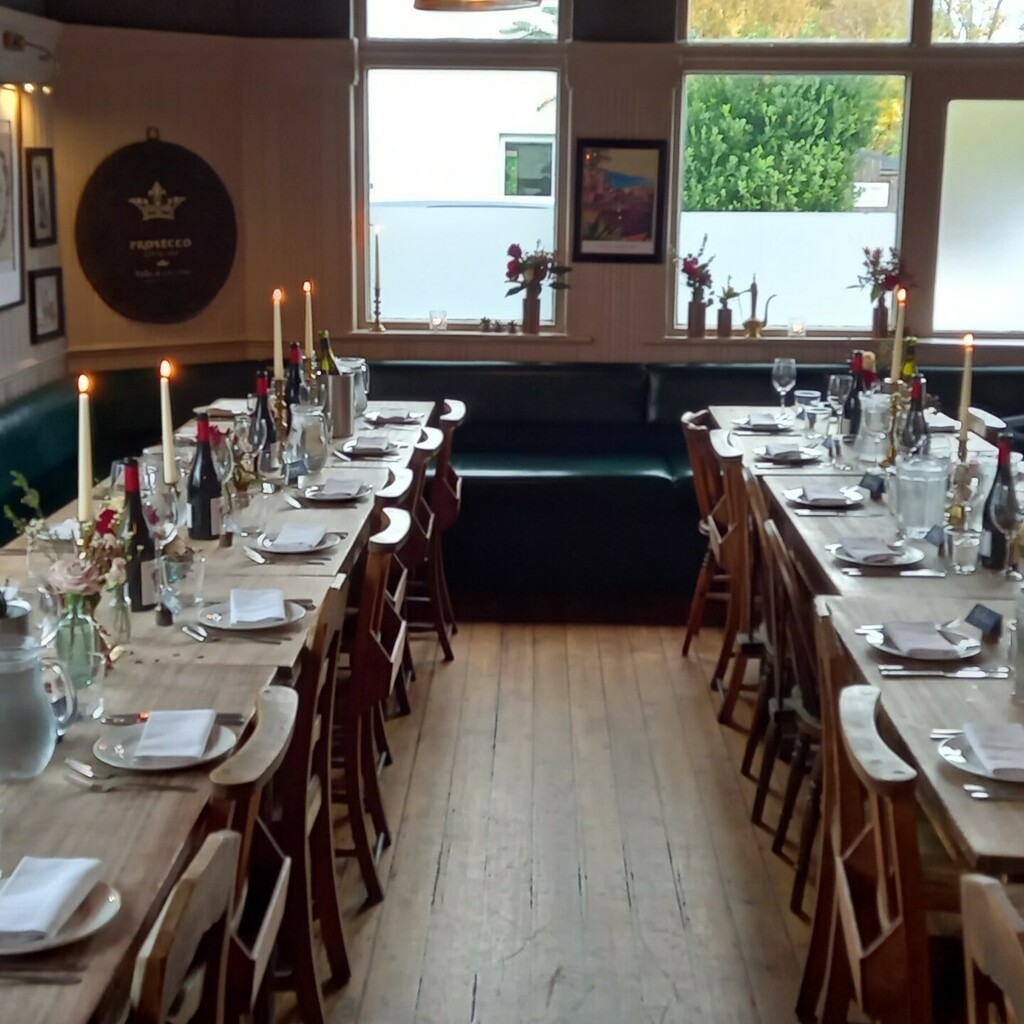 We are open Monday to Sunday from 12pm, for all reservation enquiries please email info@thebrowndog.co.uk instagr.am/p/CWnVmbTt36B/