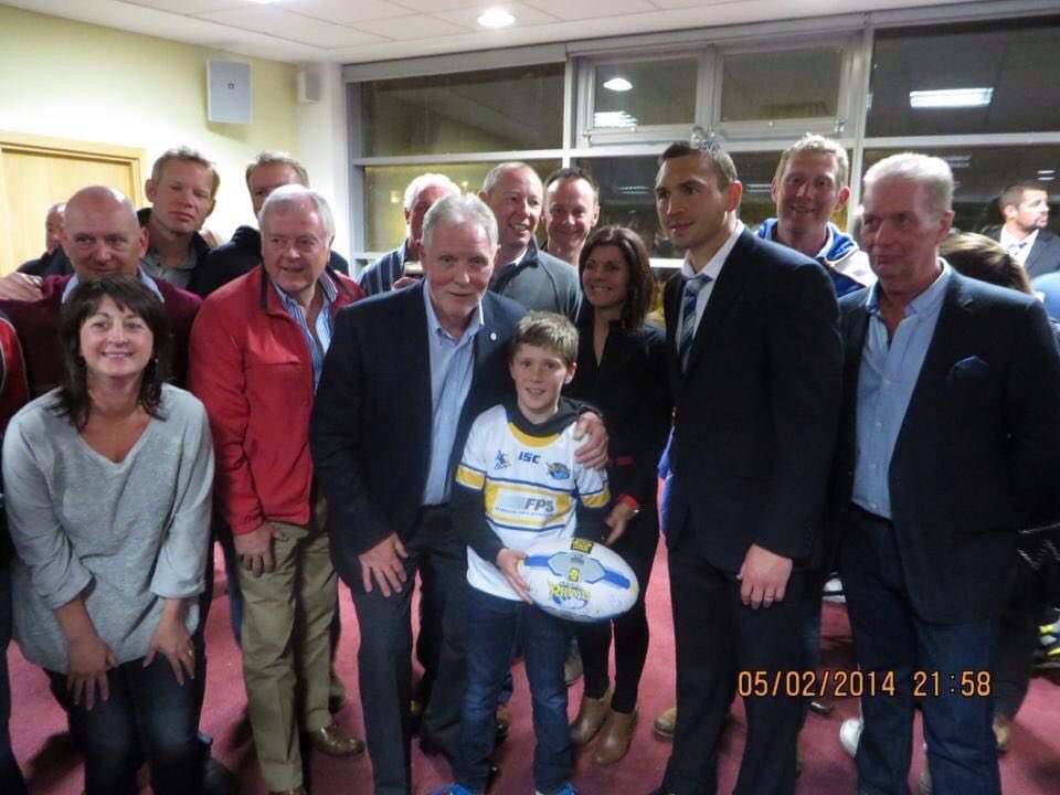 What a pleasure to sponsor #SirKev and watch this achievement unfold. What a journey #TheExtraMile for such a heroic player <a href="/Rob7Burrow/">Rob Burrow CBE</a>. 💙
#leedsrhinos #benburbtoheadingley