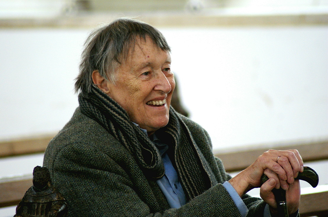 We were deeply saddened to learn of the passing of composer Gordon Crosse. We were proud to publish some of his best loved works over the years, including his Symphony No. 2, Memories of Morning: Night, and the Cello Concerto. 

open.spotify.com/track/5NOsupcX…