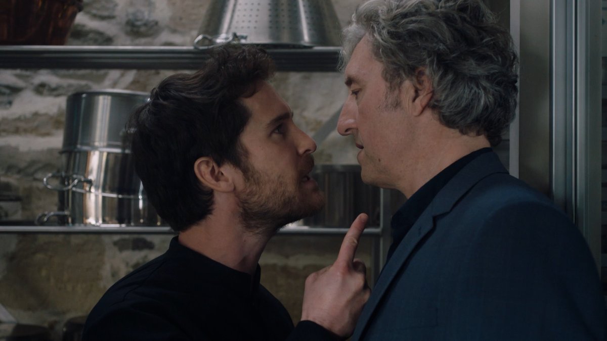 #SCOOP 
On a jamais vu Zacharie comme ça ! 😱💥⚡️ #IciToutCommence 

tf1.fr/tf1/ici-tout-c…