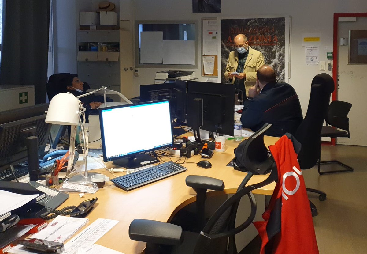 arpebo33's tweet photo. La tournée terrain est un un rituel #Exop des managers de l'ESV #TGVSudOuest Le mardi, un membre du Codir réalise une tournée SST pour veiller les risques. Aujourd’hui, pour la Semaine #TousSNCF, ça se passe à #Toulouse avec la DPX Relation client et le DET @EricRedonnet 📸 https://t.co/DA94GmGibv