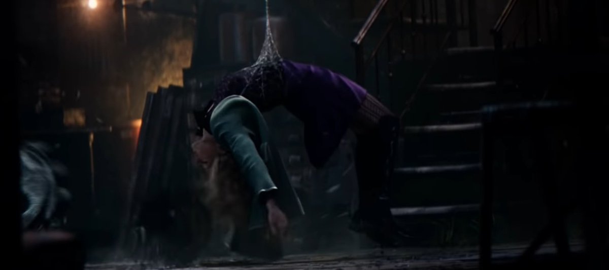 Marvel_Stans's tweet photo. The two scenes that made entire audience in the theaters gasp!!

We are going to witness very similar situation for a scene in #SpiderManNoWayHome 😬. https://t.co/TwIVndDpb8