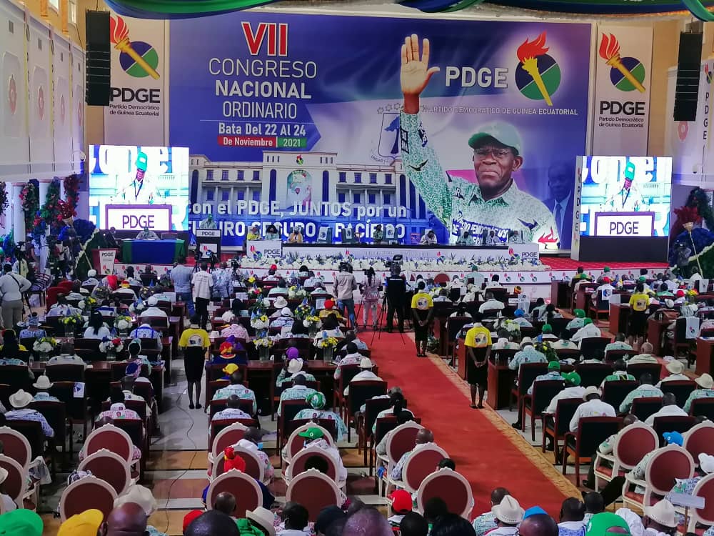 OJA_PDGE tweet media