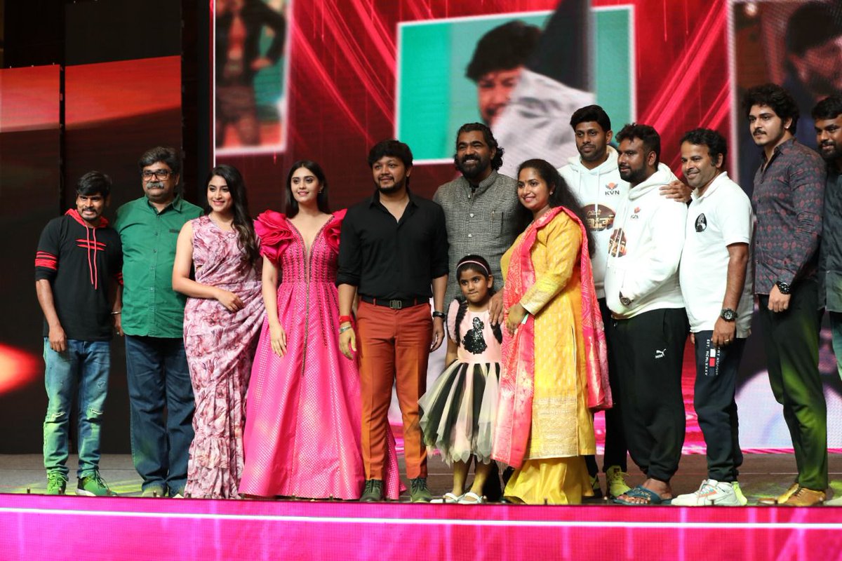 saraswathi1717's tweet photo. 'ಸಖತ್ 'ಪ್ರೀರಿಲೀಸ್ ಇವೆಂಟ್
@SimpleSuni @Official_Ganesh @nishvikaa #Sakhat https://t.co/uoDmRHh6As