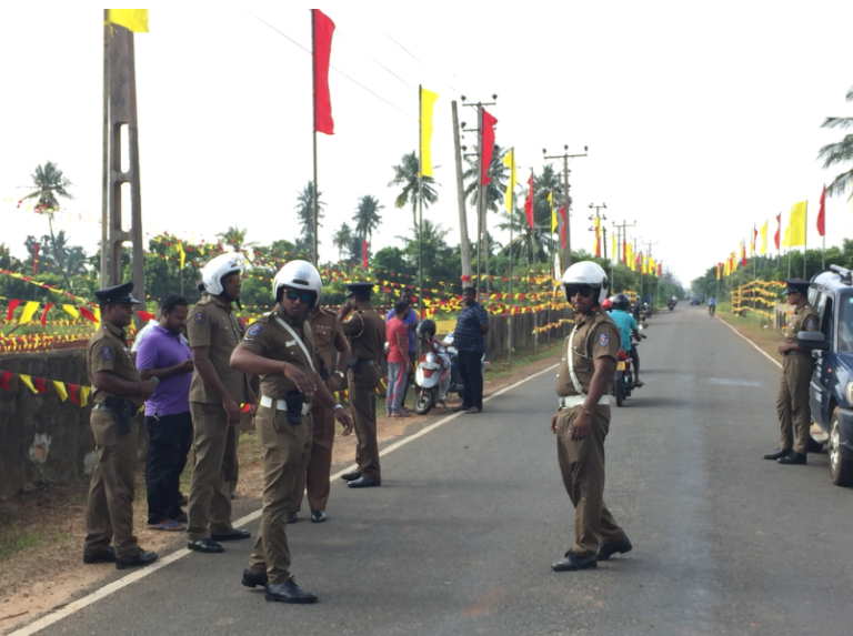 vg123e's tweet photo. You can gather to watch Football
But cannot gather to grieve for your dead
It is Covid Guys
#SriLanka   #OneLawOneCountry https://t.co/SF49SUu2oI