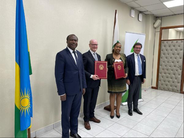 European Investment Bank tweet media