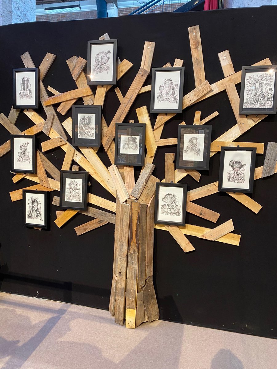 RencontresBDAIX's tweet photo. Les expositions des Rencontres du 9e Art voyagent !
Les monstres de Stan Manoukian envahissent la @villedeblois #exposition #atelier #chasseauxmonstres 
 #bdboum #bd  @GlenatBD 
https://t.co/7CxHTJ1DqP https://t.co/kJ8ojfrNlq