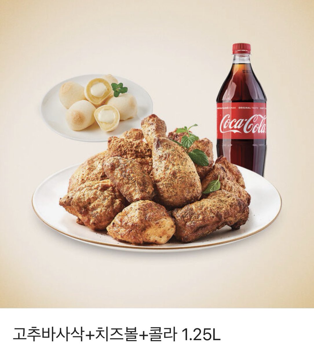 <영인을 위하여>가 별점 천개를 넘었습니다🎉🎉 진작 인사 드려야지 생각했는데 늦어졌어요. 이 순간을 포착해주신 독자님께도 다시 감사인사 드려요!
자축의 의미로 이 트윗을 리트윗 해주신 분 중 두분을 뽑아 <영인을 위하여> 전권을 드려요. 소장하고 계신 분이면 고추바사삭 기프티콘을 드립니다.