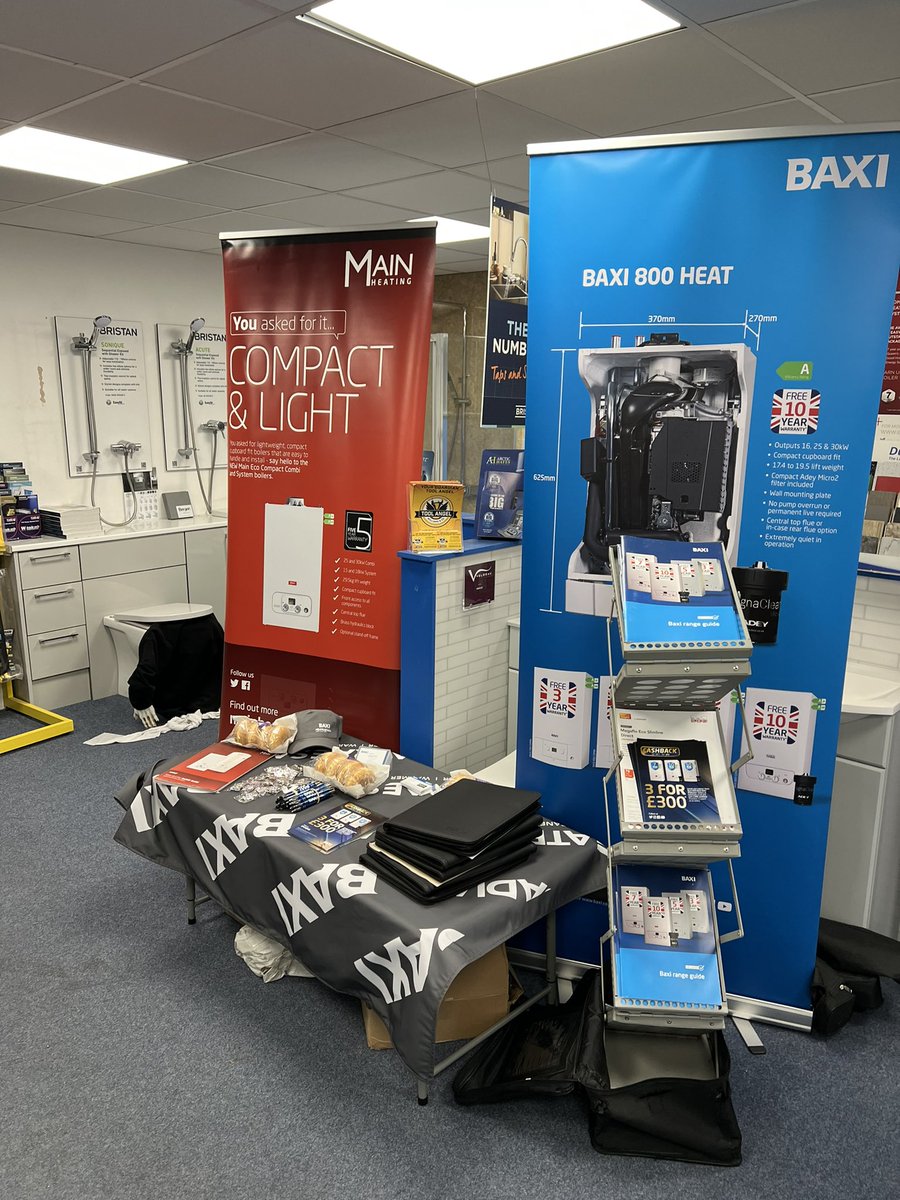 LG_DanDeakin's tweet photo. Weymouth @PlumbstopLtd this morning talking all things @baxiboilers and @MainHeating come and grab a doughnut and a freebie or 2!! https://t.co/6CosMUBUgx