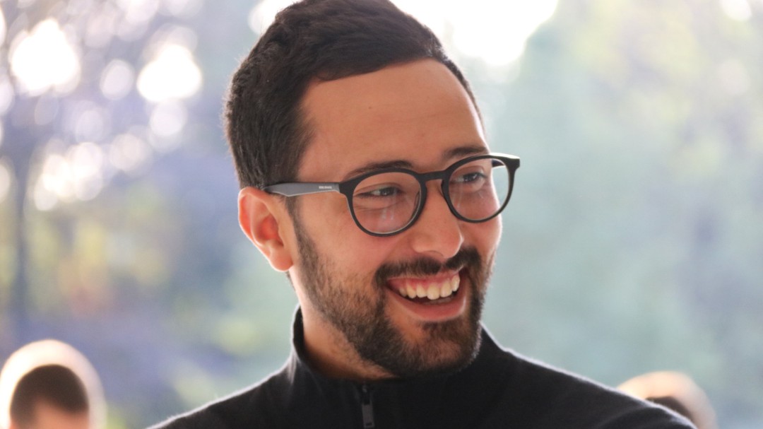 Avui @Valtònyc compareix al Tribunal d'Apel·lació de Gant que decideix sobre la seva extradició, després que el TC belga declarés inconstitucional la llei d'injúries a la corona perquè no respecta la llibertat d'expressió.
Sempre al teu costat Josep!
#NoSurrender