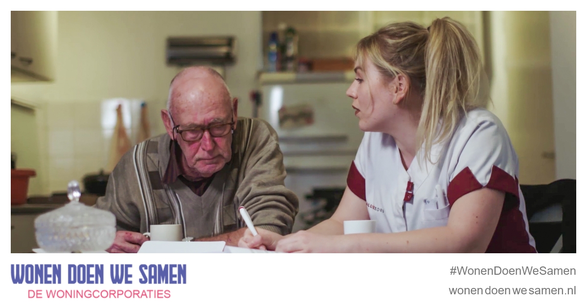 In de Blaricummermeent is een nieuwbouwproject gestart speciaal voor mensen met niet-aangeboren hersenletsel. Bewoner Michiel vertelt over zijn ervaringen in het complex. sowo.kr/lhk5qvah #WonenDoenWeSamen