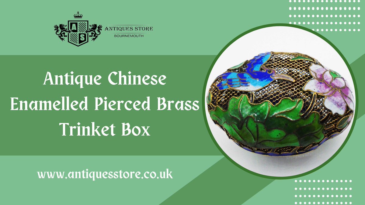 StoreAntiques's tweet photo. This beautifully presented and artfully designed enamelled naturistic Chinese box is for sale at @StoreAntiques. 

For more collections visit here: 
https://t.co/xs7W7O1VVJ

#antquestore #antiqueceramics #antiqueboxes #antique #antiqueshop #antiquestore #antiqueLover #antiques https://t.co/UGvYCB1yuC
