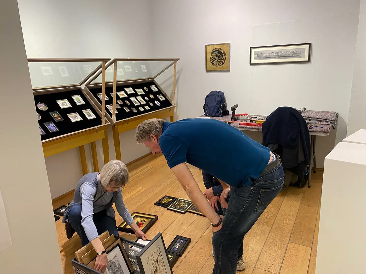 TWO DAYS TO GO! Here are some pictures showing the installation of this year’s exhibition. We do hope you’ll be able to visit our 125th Anniversary exhibition, opening this Thursday, 25th November <a href="/mallgalleries/">mallgalleries</a> to see an amazing variety of work by leading miniaturists.