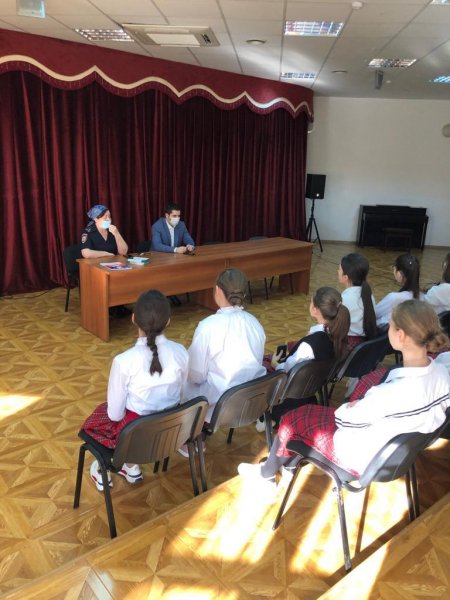 MVD_RI's tweet photo. В гости к учащимся гимназии «Марем» пришли полицейские
Полицейские в рамках лекции на тему: «Профилактика экстремизма и терроризма в молодёжной среде» рассказали школьникам, в том числе об уголовной и административной ответственности
https://t.co/9VzUvzkLgj https://t.co/OaQBXScKgM