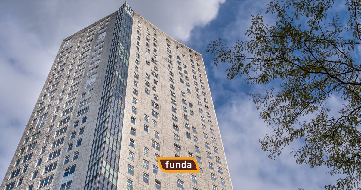 FUNDA VERRAST | Dit chique appartement met gouden kranen en marmer op de vloer heeft misschien wel het allerbeste uitzicht over heel Eindhoven 😍j.mp/30RwdTH