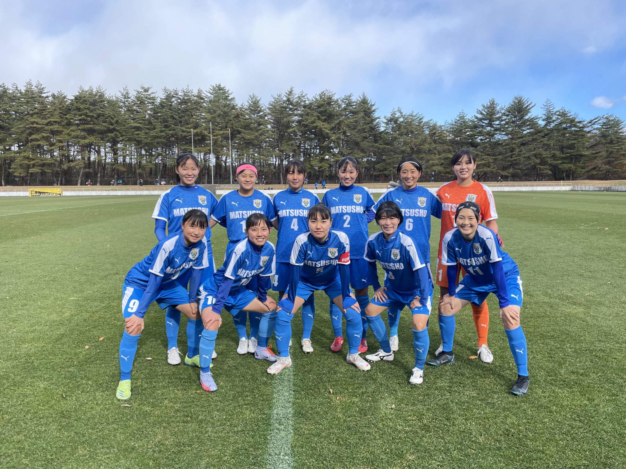 松商学園サッカー部 女子 公式 令和3年度 長野県高等学校女子サッカー新人戦 決勝 松商学園ー東海諏訪 前半0 0 後半1 1 合計1 1 得点 Og Pk2 1 2年振りの新人戦優勝です 大会運営等にご尽力頂いた 関係者の皆様に感謝申し上げます そして 明日から 松商学園サッカー部 女子 公式 令和3年度 長野県高等学校女子サッカー新人戦 決勝 松商学園ー東海諏訪 前半0 0 後半1 1 合計1 1 得点 Og Pk2 1 2年振りの新人戦優勝です 大会運営等にご尽力頂いた 関係者の皆様に感謝申し上げます そして 明日から