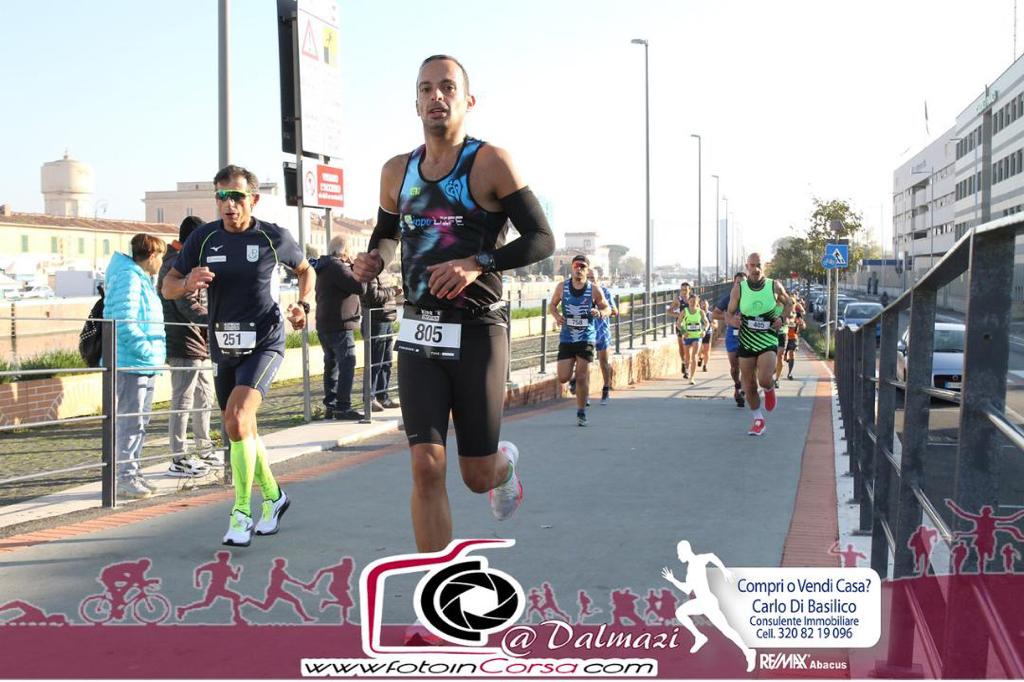 Ippocampo_Life's tweet photo. Domenica produttiva per i nostri runners Ippolife che hanno partecipato alla gara podistica Trofeo di Fiumicino, 15km respirando l’aria di un estate autunnale per il clima ottimale. Ognuno di loro ha centrato il proprio obiettivo personale. https://t.co/yb4BsKb03Z