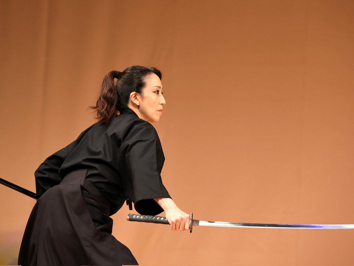 yosaflower1's tweet photo. 2021.11.21 千代田区文化芸術の秋フェスティバル 第42回芸能のつどい
武芸の和さん
#BamBooRevolution
#バンブーレボリューション
#剣舞
#殺陣 https://t.co/NgF9rzBd71