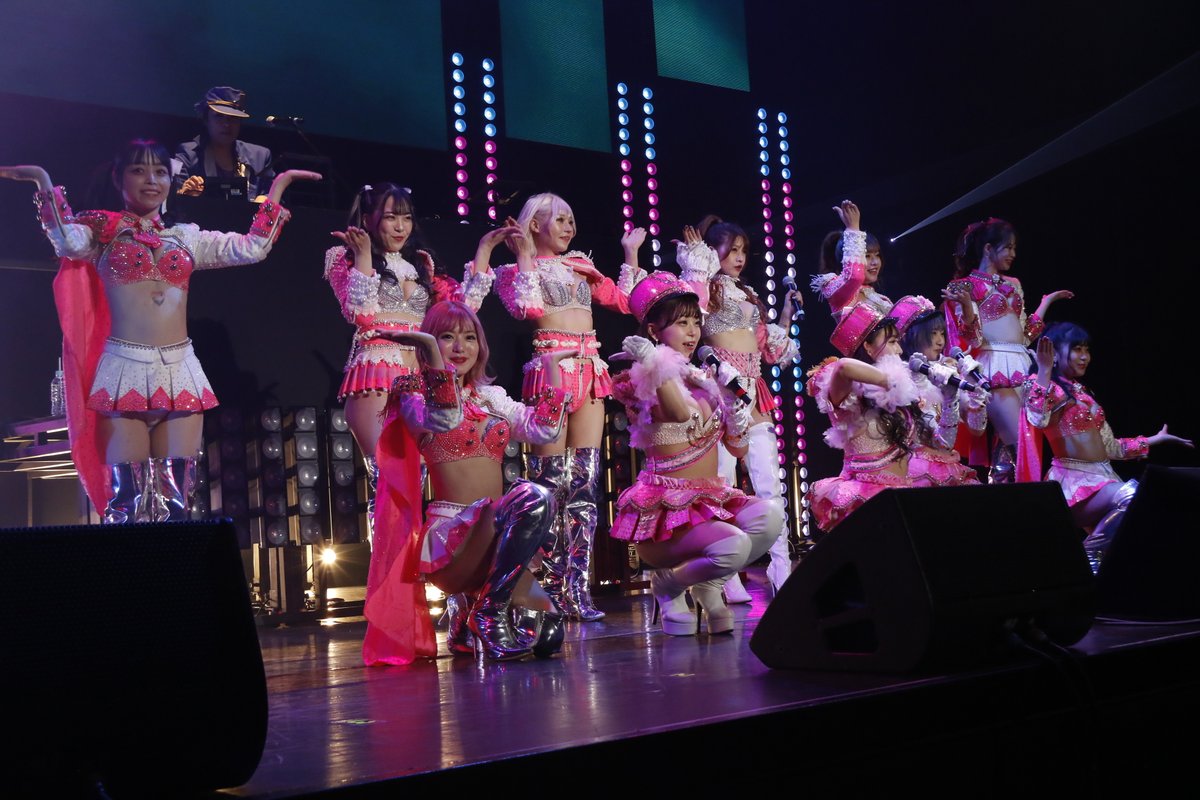 AnimeRaveFest's tweet photo. DJ シーザー ( @DJ_caesar_AKIBA )様×Burlesque TOKYO ( @burlesque_rpg )様、コラボステージが終了しました！

#キュンキュンクリーム
#Revogene

公式HP⇒https://t.co/4aElbhwsBs
#アニレヴ https://t.co/PQGrylMr57