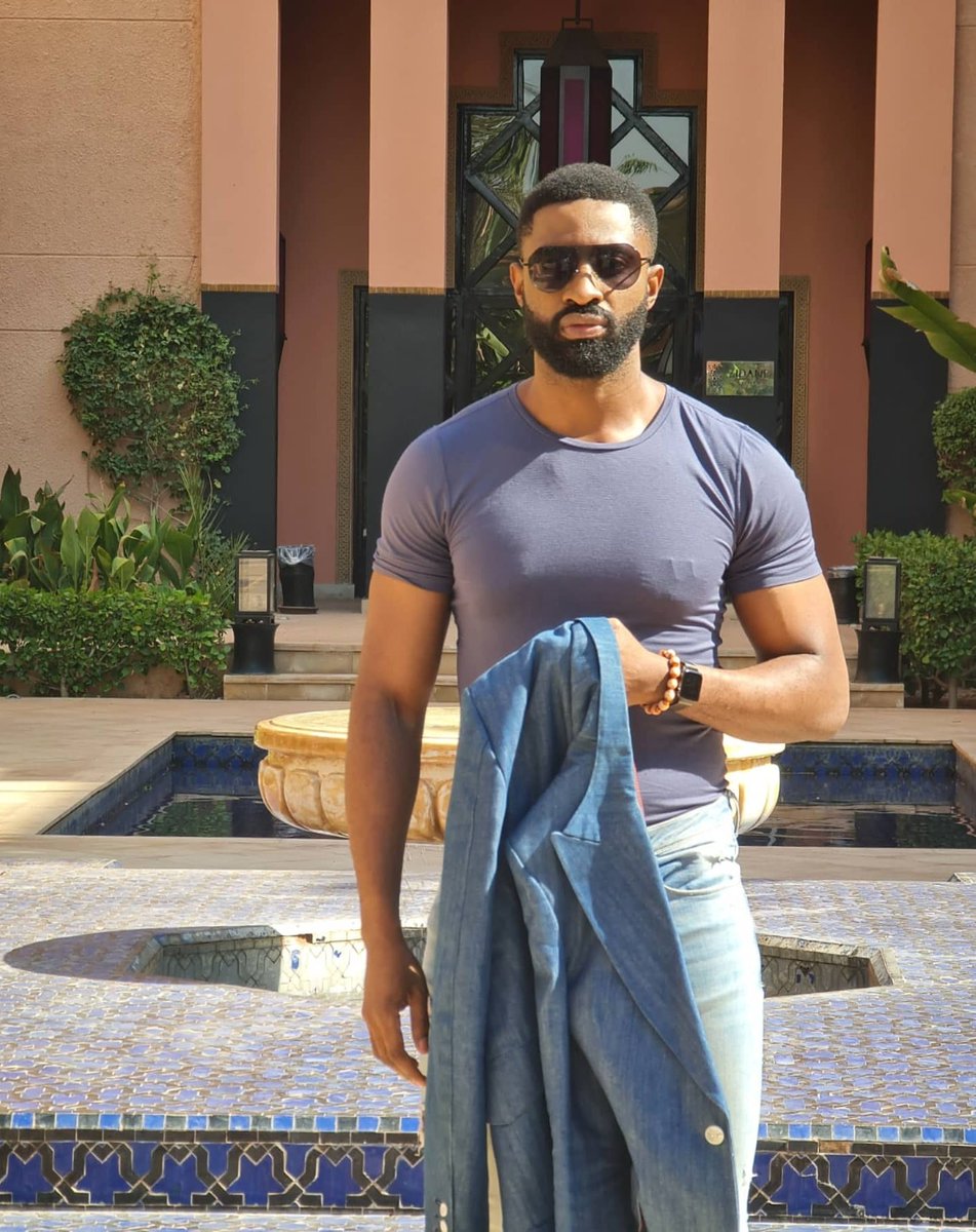 RicHassani's tweet photo. Good afternoon guys, how's ur day going? https://t.co/8gUZom9ZeN