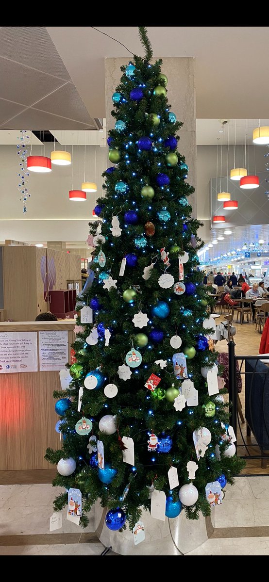 The Broadway are proud to support the fantastic work of ‘Women’s Aid’ by hosting a ‘Giving Tree’ which is a great way for donating Christmas Gifts to under privileged children.  You’ll find the tree by Costa Coffee Shop, please hand all gifts to the Christmas Grotto.  Thank you.