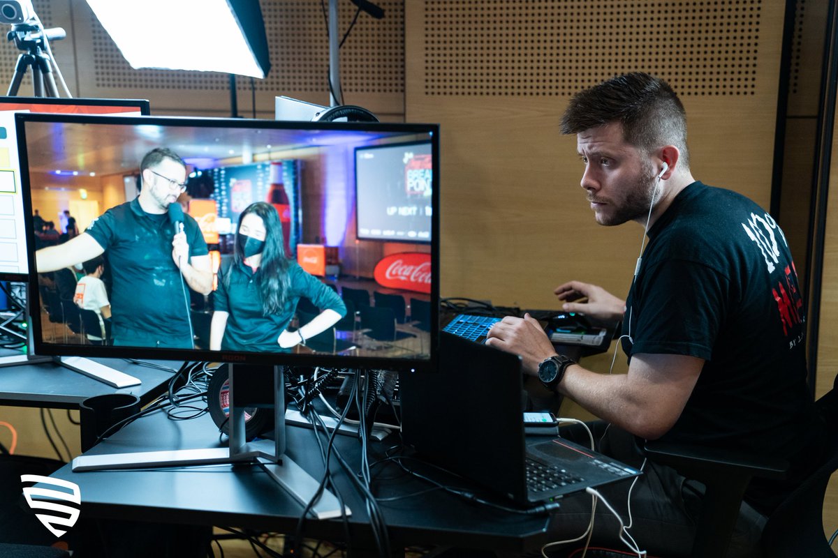 Pilot_Mystic's tweet photo. Ver cómo la retransmisión de @MysticsquadE mejora torneo a torneo y que la gente cada día disfruta más con ella hace que merezca la pena la tanqueada de horas, cada día estoy más feliz y más convencido que apoyar el proyecto de mystic fue una de las mejores decisiones. #VCA21 💪 https://t.co/n2m4JS9ZRc
