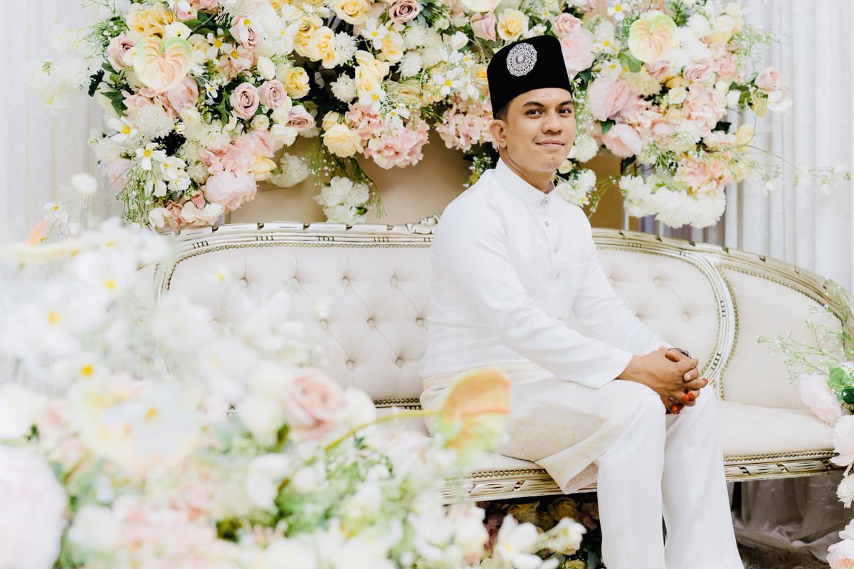 Syfqh_97's tweet photo. Iloveyou so much sayangkuu❤️ Semoga Allah sentiasa merahmati awak sayang,dipermudahkan segala urusan &amp; dilimpahkan rezeki yang melimpah ruah 😍 https://t.co/aRRuYQcata