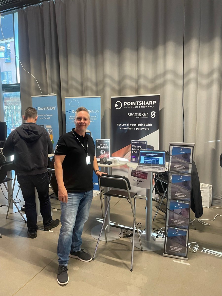 SecMaker's tweet photo. Äntligen börjar mässorna rulla igång på riktigt och vi är taggade för dag två på @KommITS Digitaliseringsdagar. Lägg 12.50 på minnet så att ni inte missar när vi står på scen och pratar om hur vi ska säkra den digitala identiteten i skolan. https://t.co/IxH6ggTazY