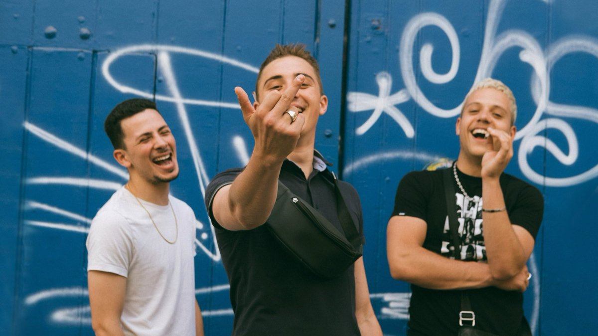 🚨Le PANAMA BENDE pourrait faire son retour prochainement !

En effet, PLK a confié que plusieurs morceaux avaient été enregistrés récemment ! 🔥