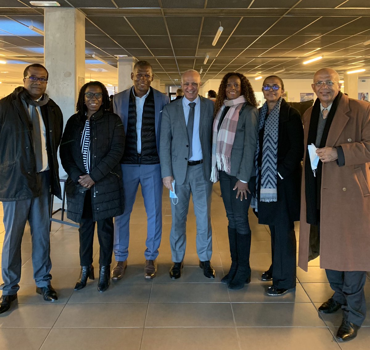 Heureux d’avoir revu mes anciens collègues de Guadeloupe au séminaire national des internats d’excellence à Nantes. Une pensée particulière à tous mes amis guadeloupéens pour la période difficile que connaît leur territoire.