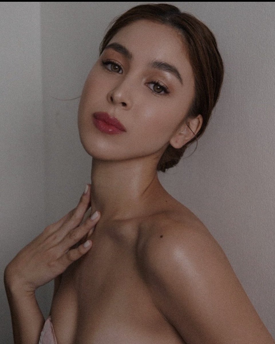 urrfavecrime's tweet photo. beautiful juju coming your way 

Julia Barretto's new endorsement shoot. 💜 https://t.co/dB17Qz6lUK