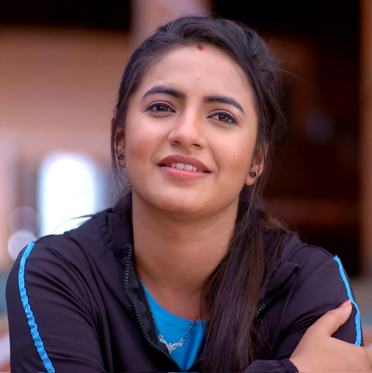 ❤️❤️❤️

#MeeraDeosthale #Chakor

<a href="/meera1611/">Meera Deosthale</a>