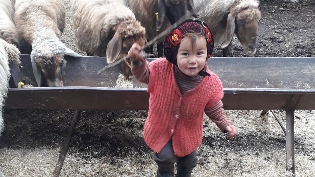 Senin gülüşlerin bizim ciğerimizi yaktı.
#mügeanlı