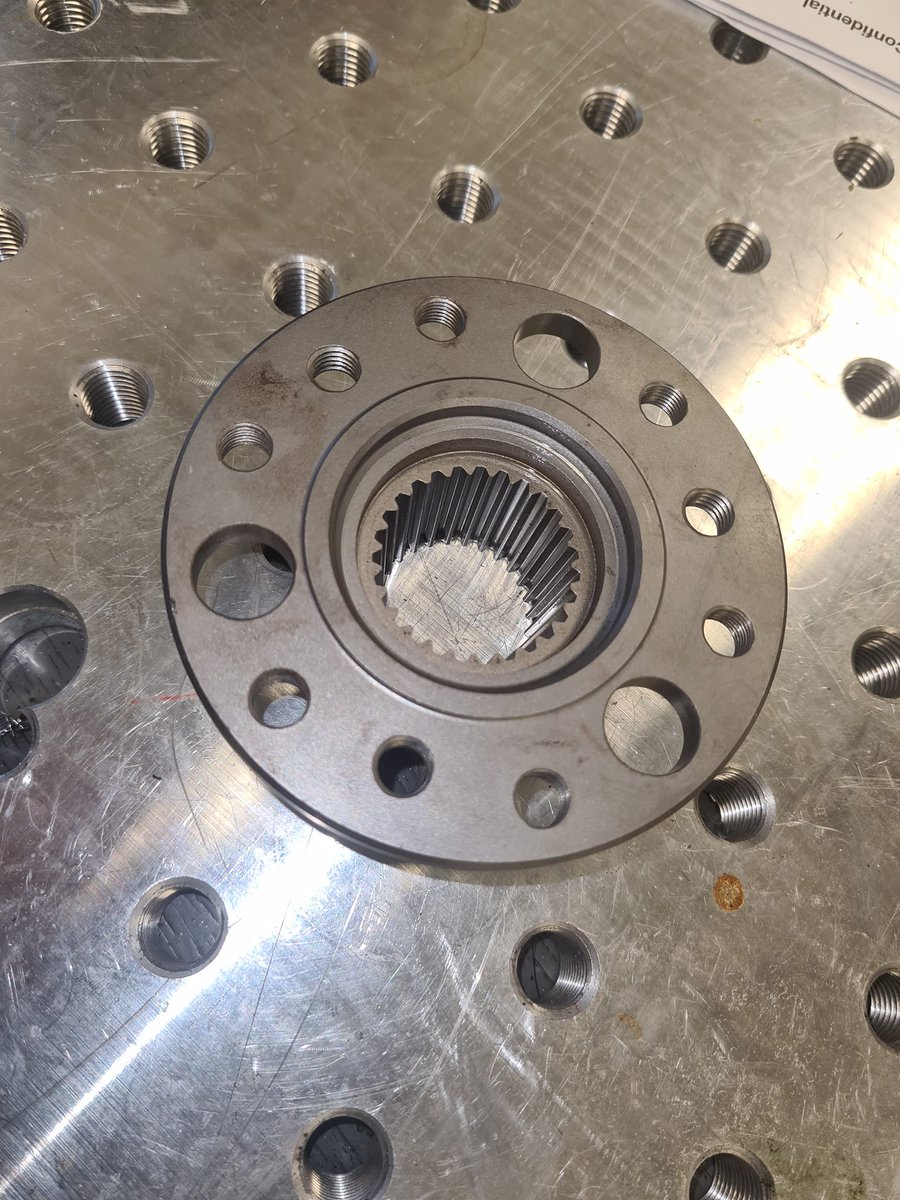 AandMEDM's tweet photo. Taper spline on A+5 #engineblock crankshaft, #cncmachined onto a 3 main bearing #crankshaft &amp; KADs adaptor flange taking the aluminium flywheel. 
#kentautodevelopments #Aseries #MiniRacers #Mini16v #precisionengineering #enginebuild #raceengine #gbmfg #UKmfg https://t.co/D8KywujAxu