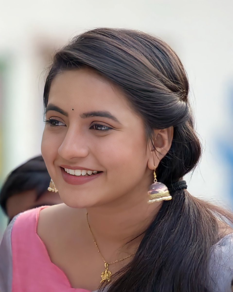 Our Vidya❤️

#MeeraDeosthale #Vidya

<a href="/meera1611/">Meera Deosthale</a>
