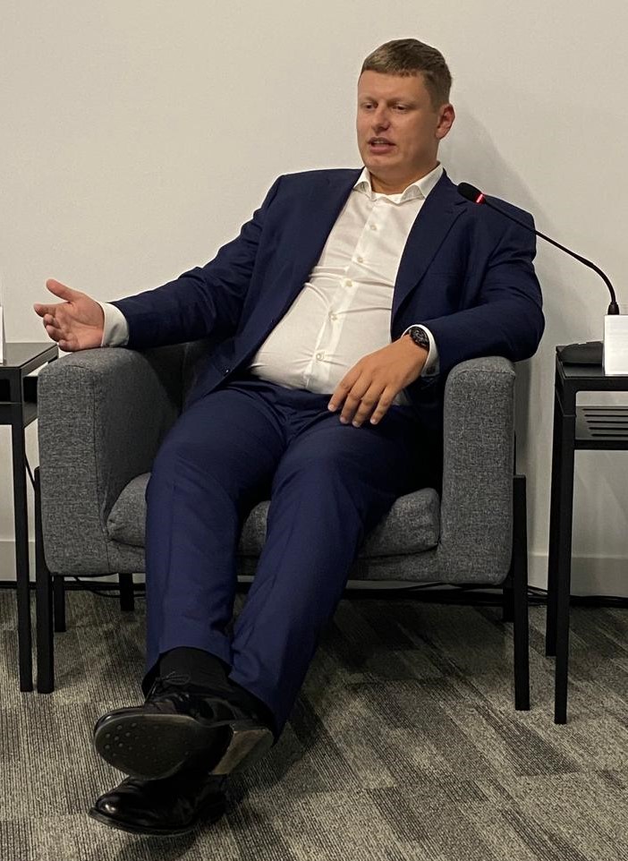 BitRiverMining's tweet image. Igor Runets, BitRiver CEO, joined panel discussion hosted by the Russian Far East and Arctic Development Corporation at EXPO 2020 Dubai. His presentation on data centers in Siberia and Far East highlighted green energy use, logistics, connectivity and Far East support benefits.