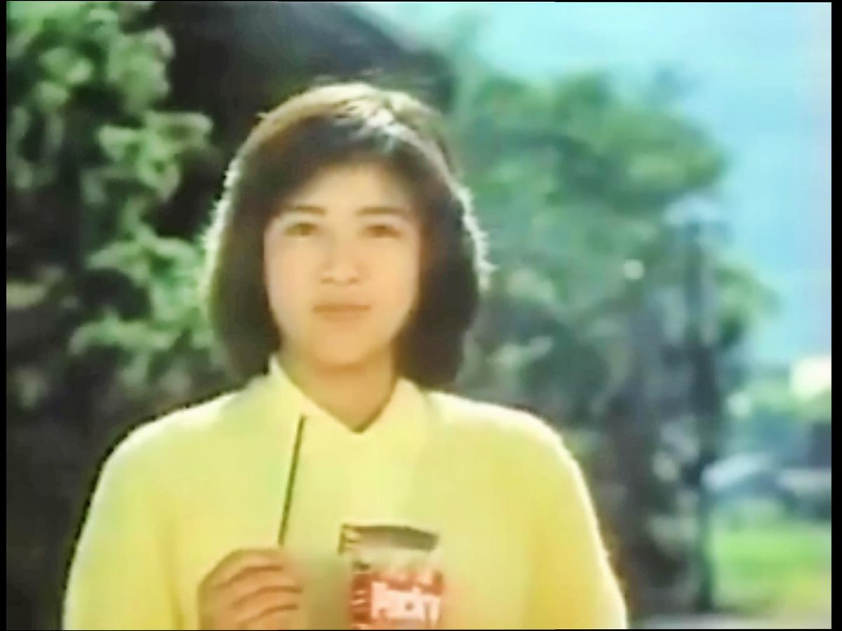 since1965boy's tweet photo. 歴代ポッキーガール（昭和アイドル）
@retoro_mode 
昭和アイドルのポッキーCM集 https://t.co/p7VN2ruVP1 @YouTubeより https://t.co/hNrQFrE3zX