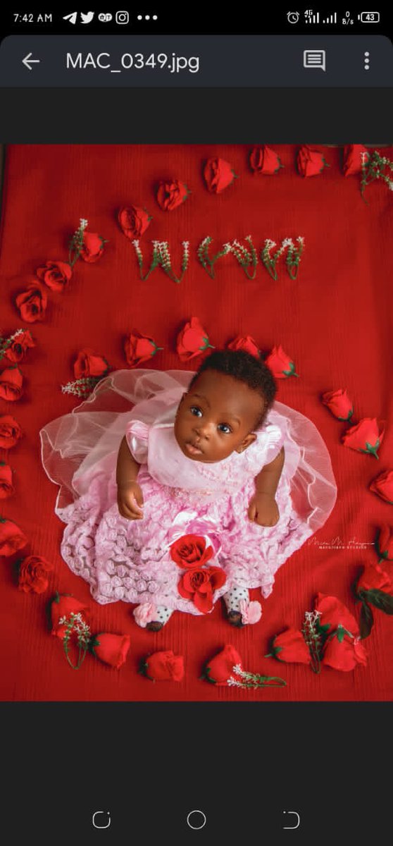 Mosesadejumo_'s tweet photo. 6 months portrait session with baby Rainbow, a replicate of @bim_bimpsy
A very smart, beautiful and funky baby. Grow and wax stronger angel ❤ 😘 
Framed and edited by @mide_moses1 
#kidsportraits #sixmonths #baby #cutebabies #beautifulkids #angel #photographer #retoucher https://t.co/4ZycML9FAU