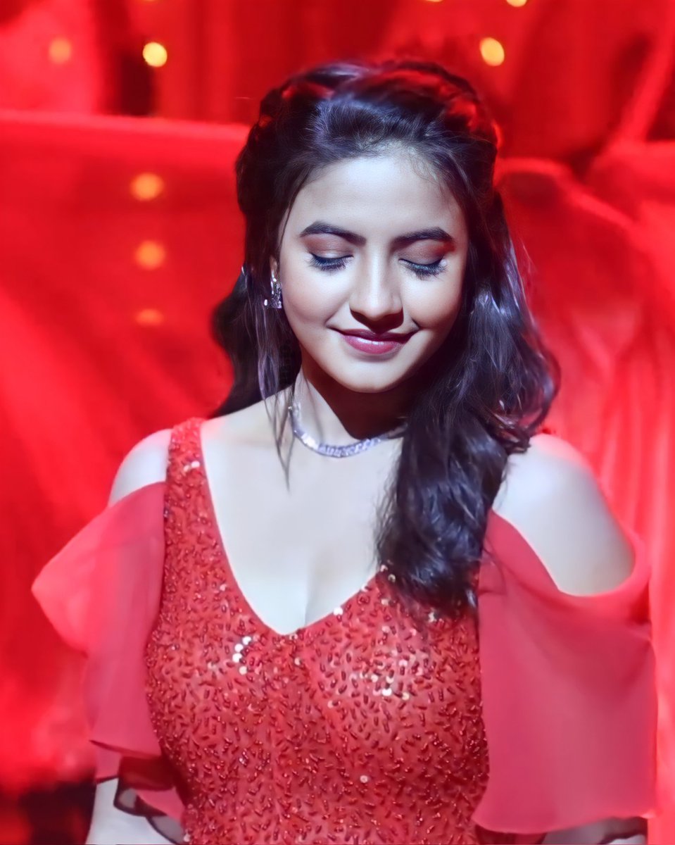 Simply beautiful❤️

#MeeraDeosthale #Chakor

<a href="/meera1611/">Meera Deosthale</a>
