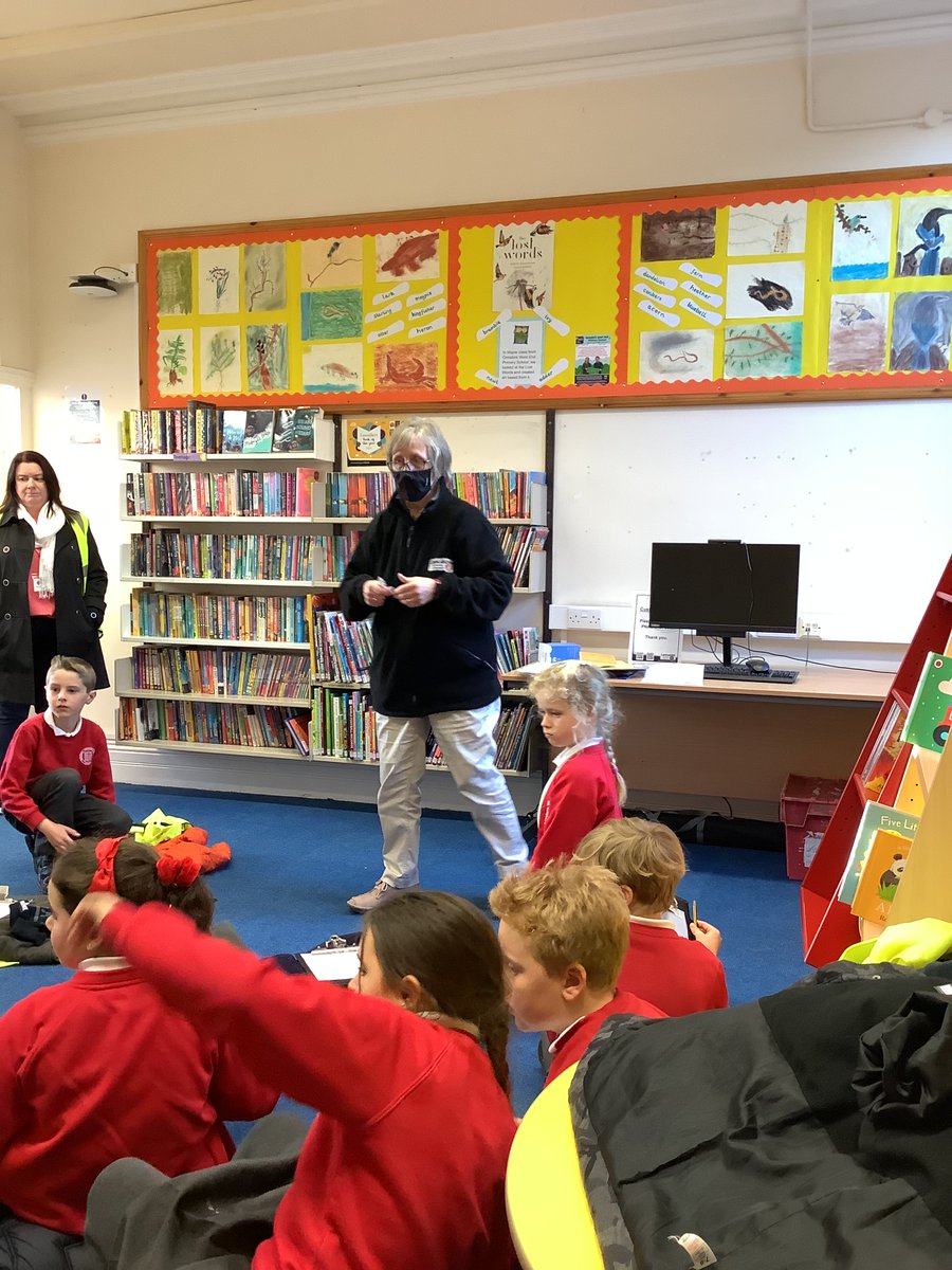 LordsgateCE's tweet photo. Year 3 have had a wonderful afternoon at Burscough Library. We had fun learning how the library works and how the books are looked after. We even got to borrow some books! #lordsgatepassport https://t.co/BkX29puC9R