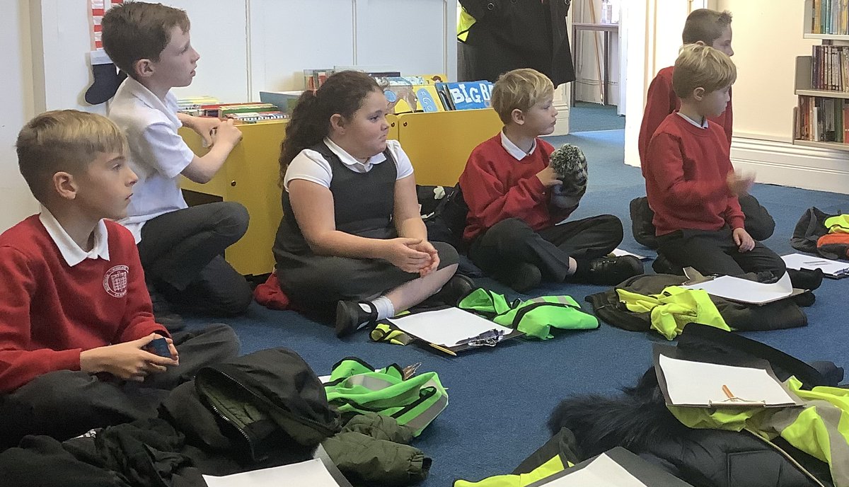 LordsgateCE's tweet photo. Year 3 have had a wonderful afternoon at Burscough Library. We had fun learning how the library works and how the books are looked after. We even got to borrow some books! #lordsgatepassport https://t.co/BkX29puC9R