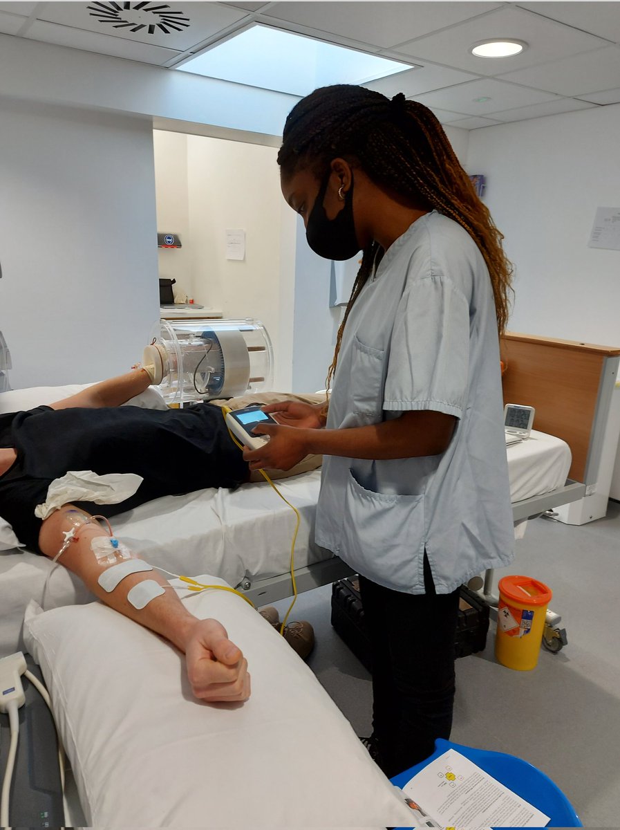 Lauryn Domingos (@lauryndomingos) on Twitter photo Had an amazing time NMES pilot testing yesterday (with <a href="/Marianna__A/">Marianna Apicella</a>)!! Hoping it had effects on forearm glucose uptake..🤞🏾
#BlackinSTEM Had an amazing time NMES pilot testing yesterday (with <a href="/Marianna__A/">Marianna Apicella</a>)!! Hoping it had effects on forearm glucose uptake..🤞🏾
#BlackinSTEM