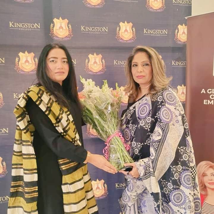 aasya_ismail's tweet photo. Thanks for the opportunity! #KingstonCollege https://t.co/Eux95310GT
