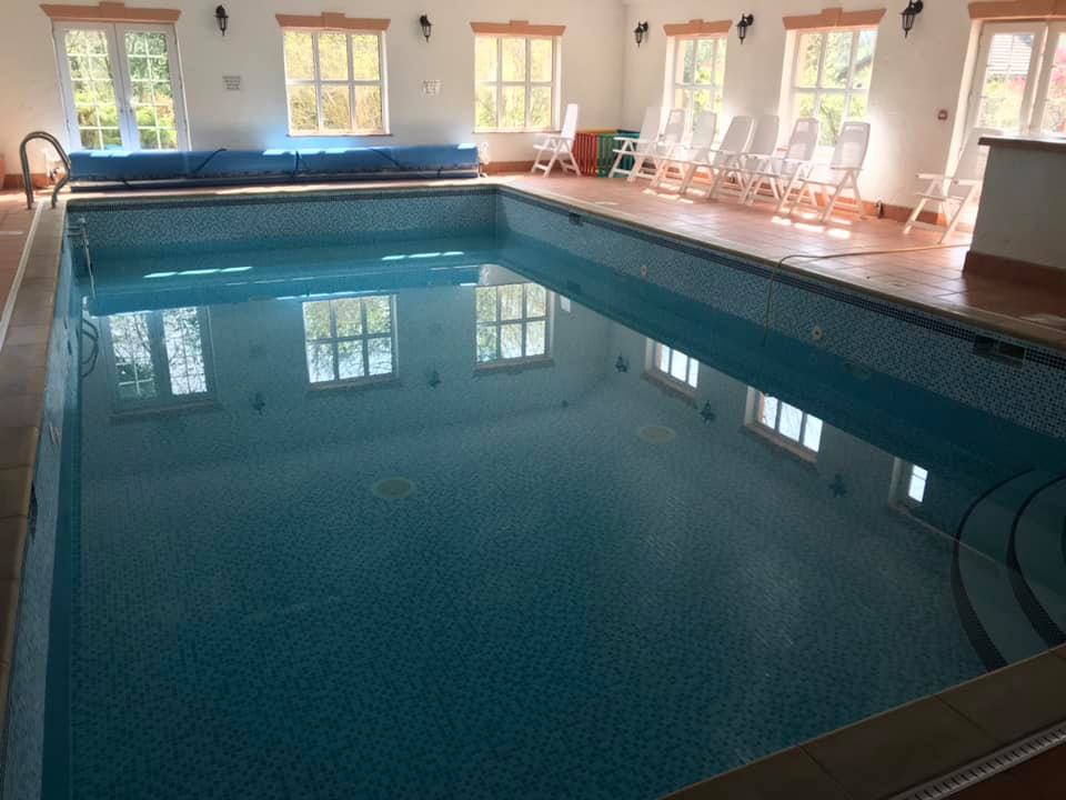 TheHolidayCots's tweet photo. Guests at Brongwyn Holiday Cottages can enjoy a dip in the heated indoor pool! There's also a sauna, steam room and treatments available at the Aqua Serena Salon. 💆
🛏️ Sleeps 2-6
https://t.co/uVyJ4GGwCq
#Penparc #Cardigan #Ceredigion #SwimmingPool #RelaxingBreak #SpaDay https://t.co/10tyqEnxPy