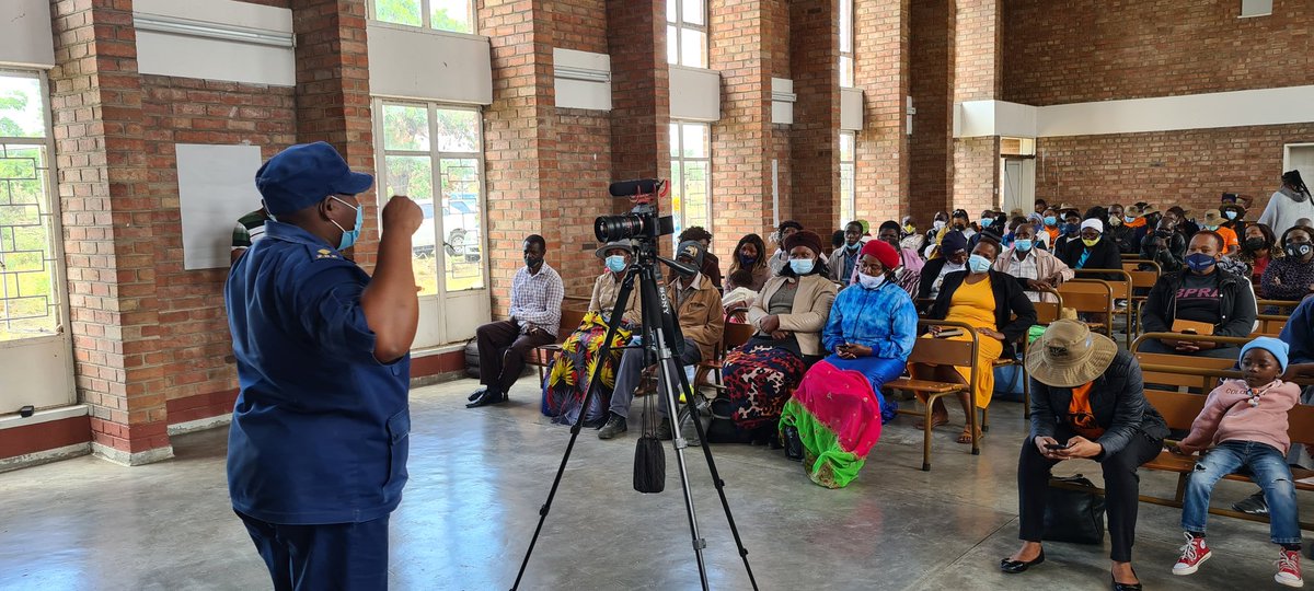 nokuthulanyathi's tweet photo. ZRP victim friendly unit addressing Pumula north residents on GBV issues. Residents are being encouraged to report all cases of GBV and minimise kangaroo court #STOPGBV  @wildtrustzim @byopra @DiakoniaSverige https://t.co/8FFlJHjxgW