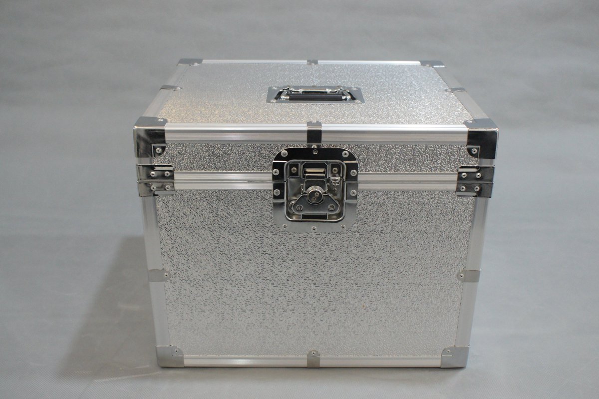 BeauRoy9's tweet photo. HZHH-300 intelligent active instrument is a professional product for backward battery. It is holding 3separated mode such as releasing electricity, charging, and active mode. This instrument will be supplied with software for uploading data to PC do further analyze. https://t.co/IzQM1pgn0N