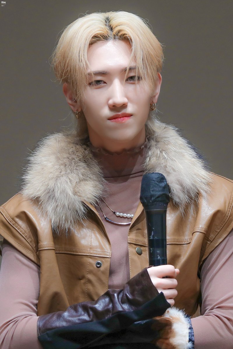 211023 팬미팅

웨이브의 야근사유

#엘라스트 #ELAST <a href="/ELASTofficial/">E'LAST(엘라스트)</a>
#백결 #백선우 #서누짱 #BAEKGYEUL
#악연 #DarkDream #다크드림